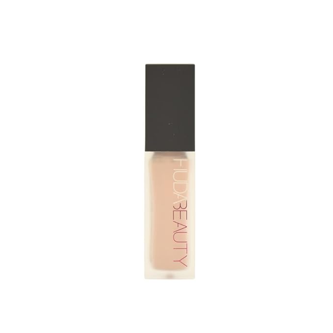 HUDA BEAUTY #FauxFilter Luminous Matte Buildable Coverage Crease 1.5 Beige