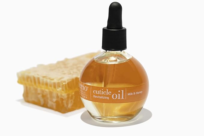 Cuccio Naturale Revitalizing- Hydrating Oil