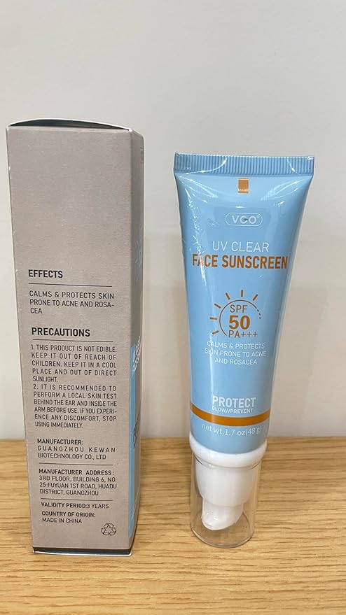 VGO Clear Face Sunscreen SPF 50, Hydrating Sun Essence Face Sunscreen Leaves No Sticky Feeling Travel Size Sunscreen Against UVA and UVB Rays 50ml / 1.7oz