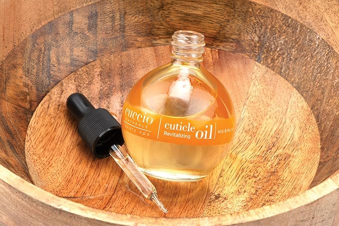 Cuccio Naturale Revitalizing- Hydrating Oil