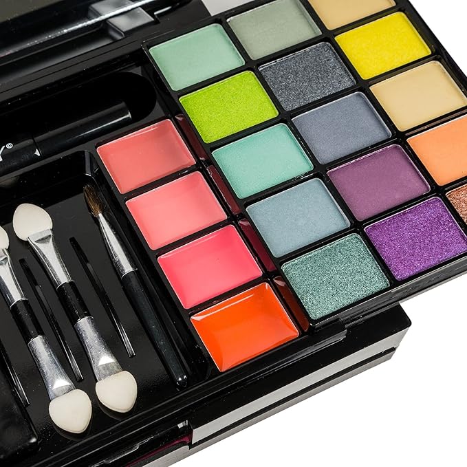 SHANY 'Fix Me Up' Makeup Kit